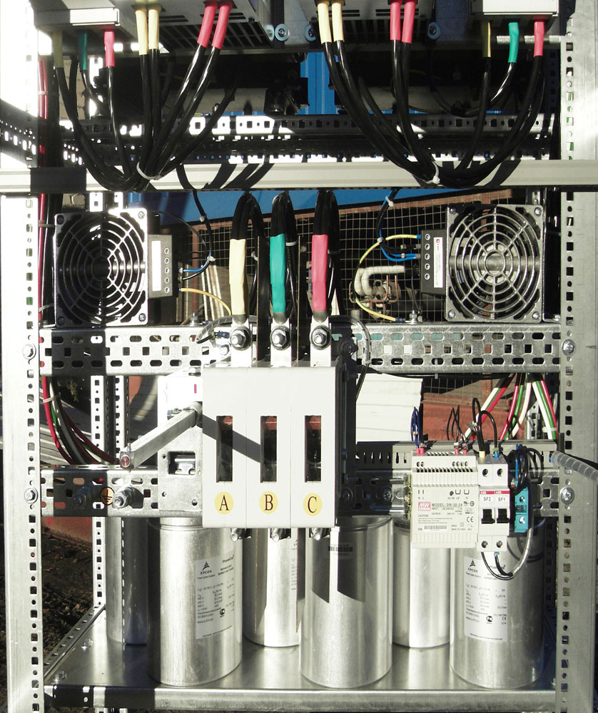 Фильтро-тиристорные установки КРМТФ (4 фото)